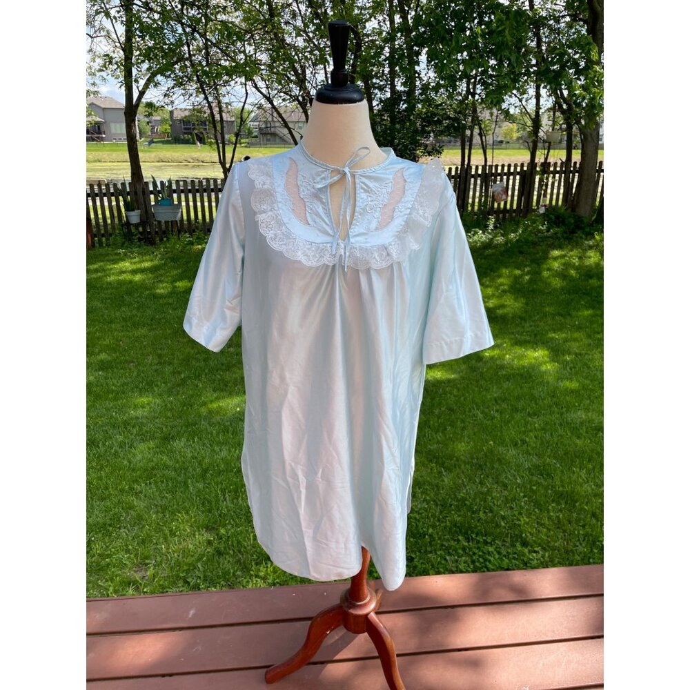 Vintage Stardust Light Blue Nightgown With Lace Collar & Tie Neck Detail Womens